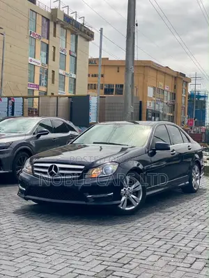 Mercedes-Benz C300 2012 Blue