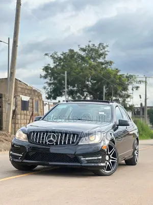 Mercedes-Benz C300 2013 Black