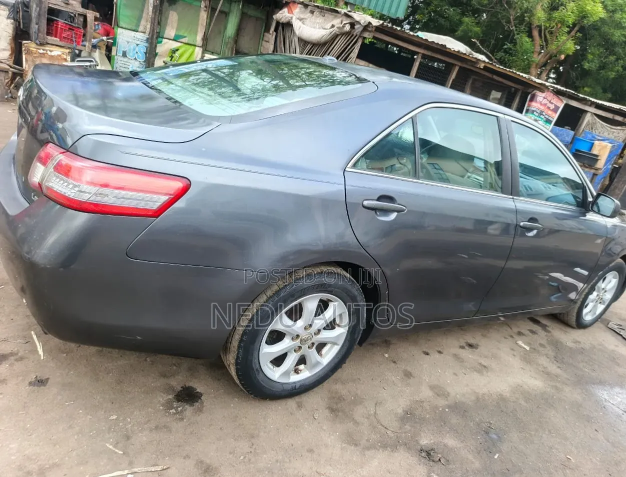 Toyota Camry 2011 Gray