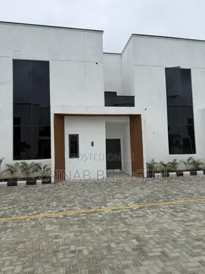 3 Bedroom Terrace Duplex With BQ