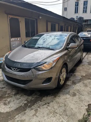 Hyundai Elantra GLS Sedan FWD (1.8L 4cyl 6A) 2013 Brown