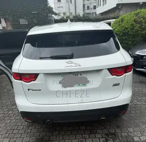 Jaguar F-Pace 2017 White