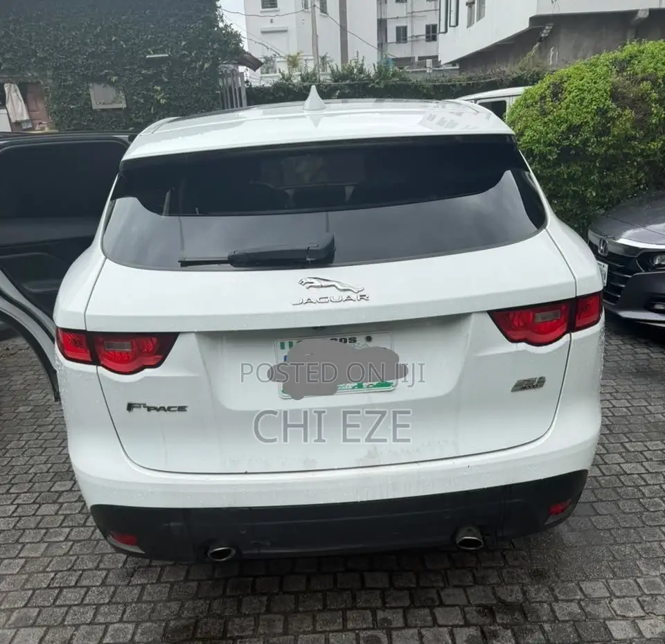 Jaguar F-Pace 2017 White