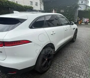 Jaguar F-Pace 2017 White