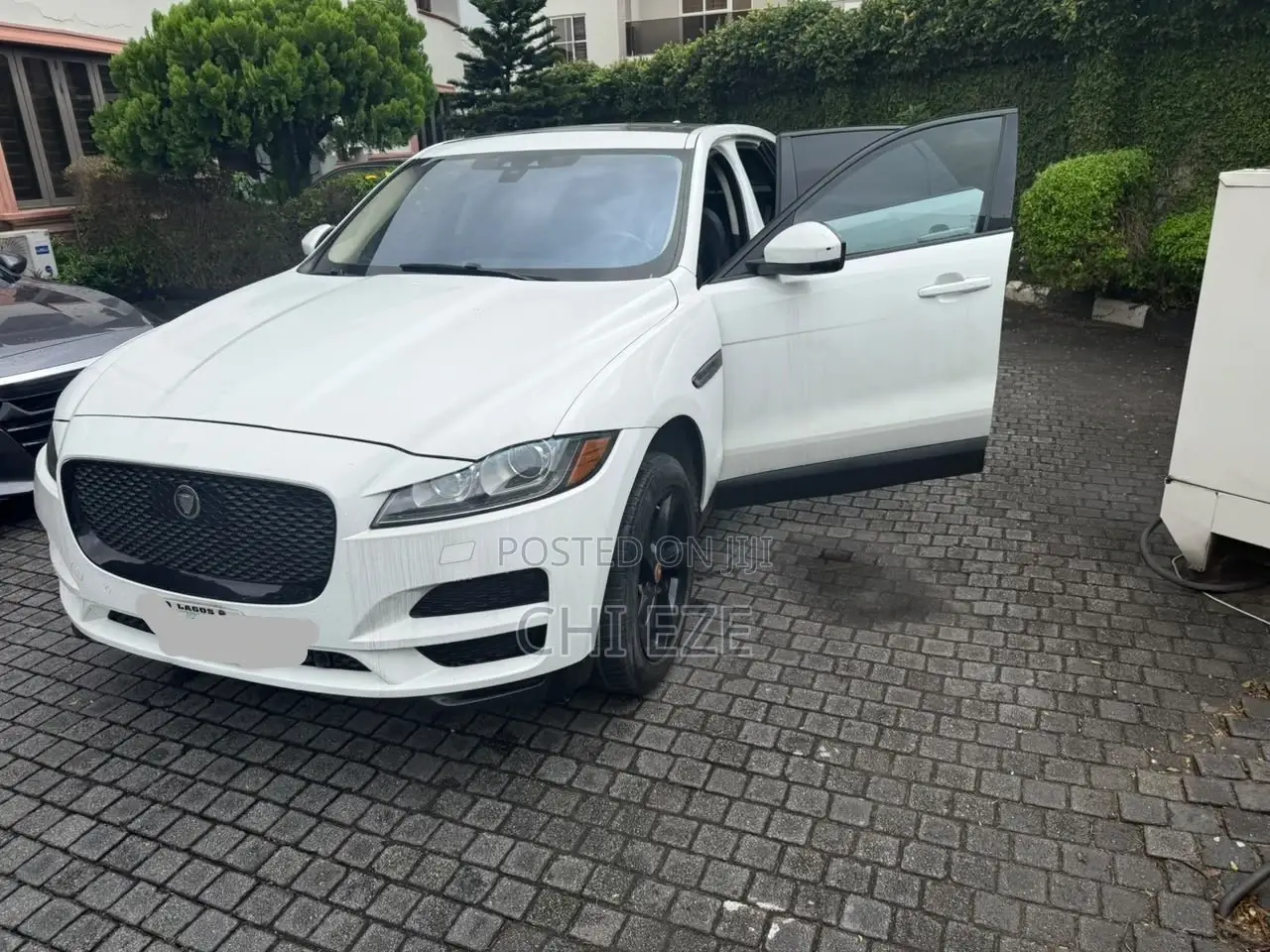 Jaguar F-Pace 2017 White