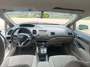 Honda Civic 2011 White