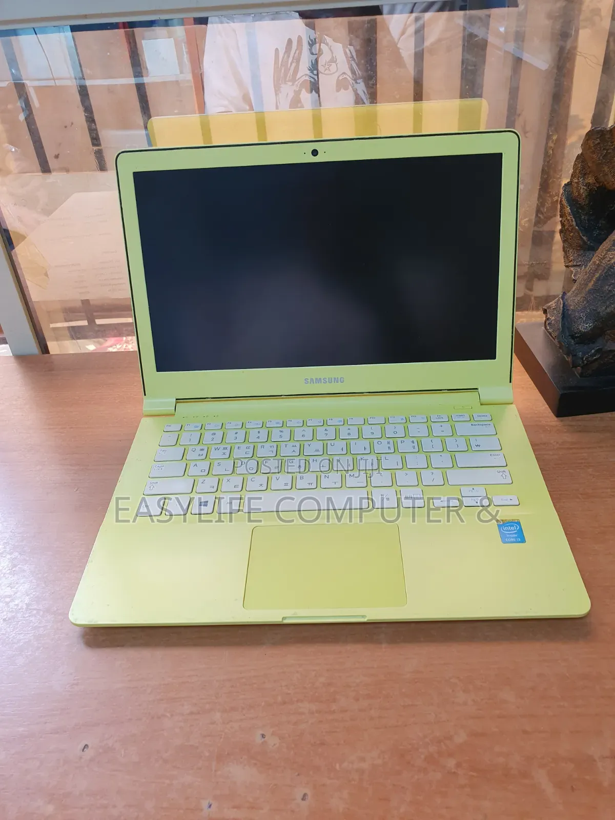 Laptop Samsung 4GB Intel Core i3 SSD 128GB
