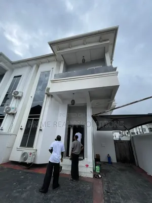 Furnished 4bdrm Duplex in Chevron for rent