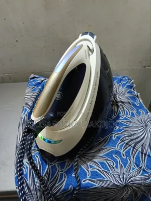 Direct UK Sensor Steaming Iron( Can't Burn Cloth)