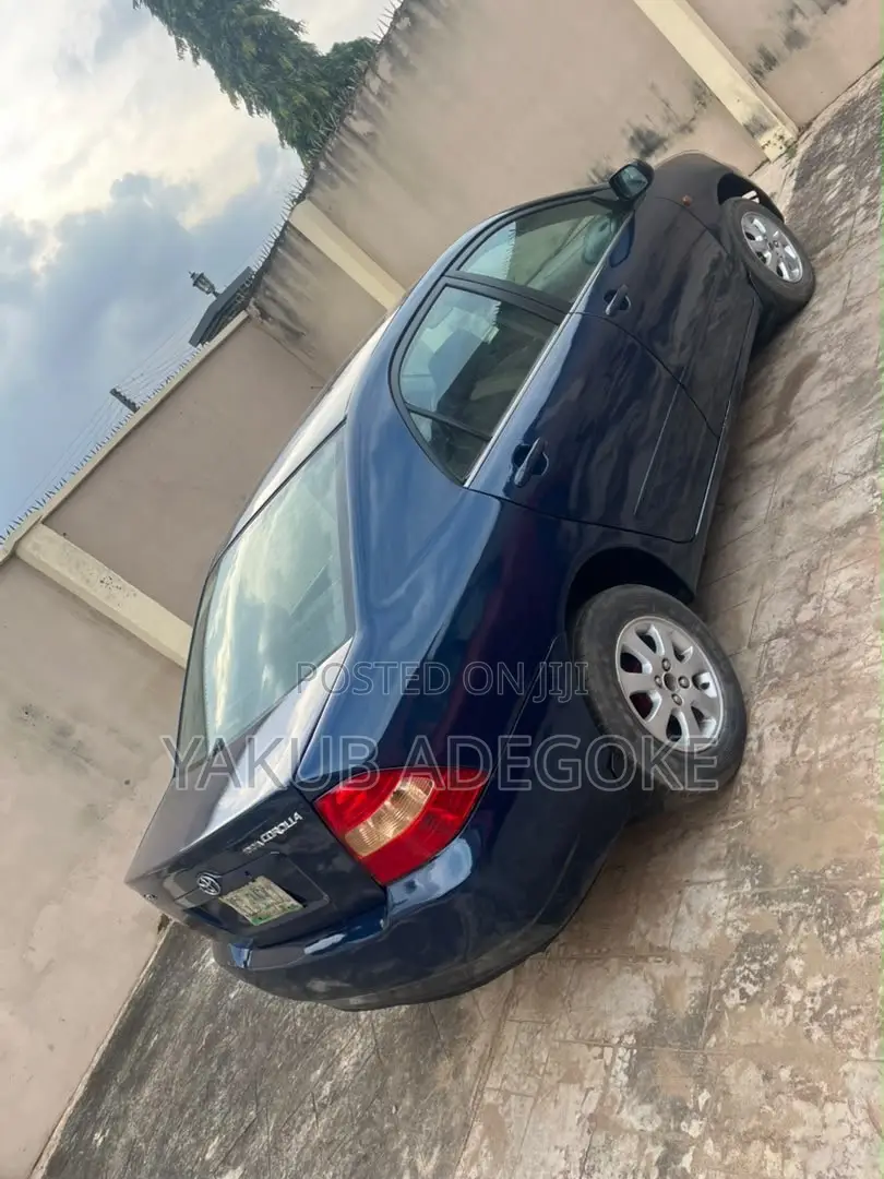 Toyota Corolla 2004 Blue