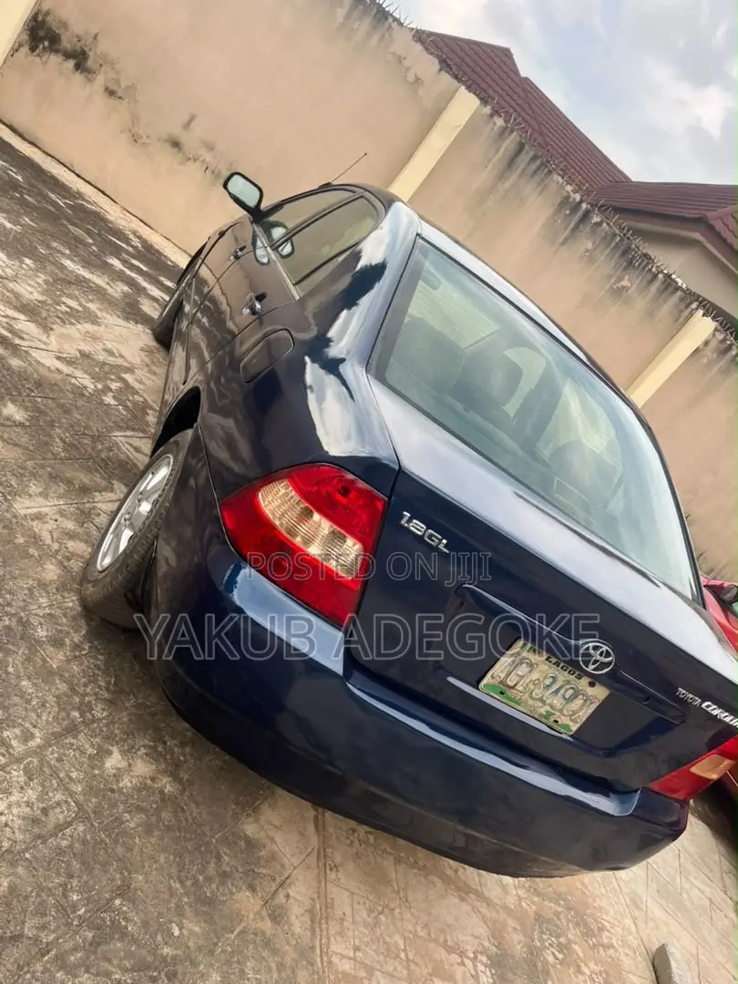 Toyota Corolla 2004 Blue