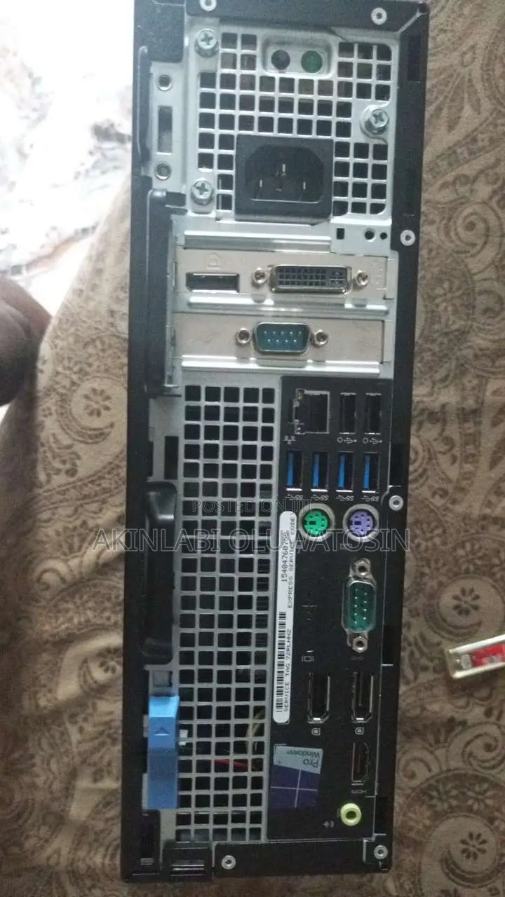 Desktop Computer Dell OptiPlex 7040 8GB Intel Core i5 HDD 500GB