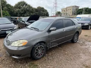 Toyota Corolla 2004 Gray