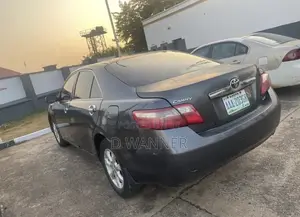 Toyota Camry LE 4dr Sedan (2.4L 4cyl 5A) 2008 Gray