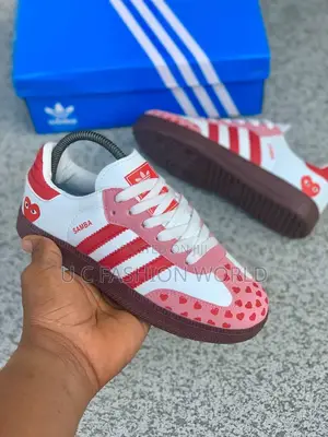 Original Unisex Samba Adidas Sneakers