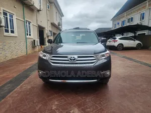 Toyota Highlander Limited 2012 Gray