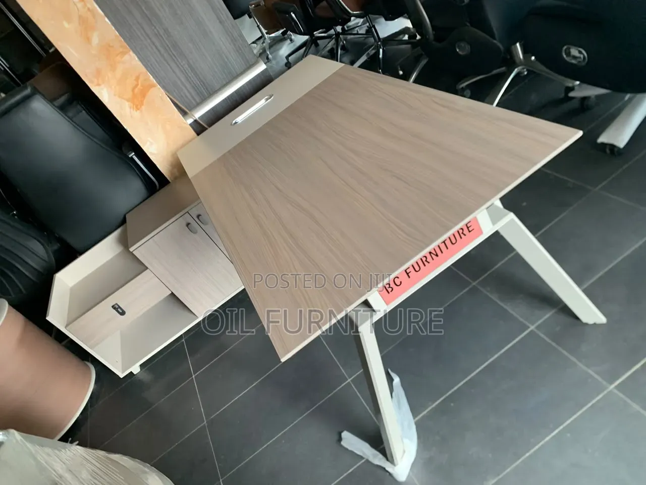 Executive Modern L-Shaped Office Desk With Integrated Side Cabinet