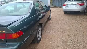 Toyota Camry CE 4dr Sedan (2.2L 4cyl 5M) 2001 Green