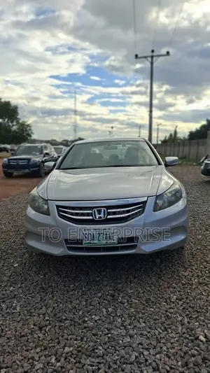 Honda Accord 2012 Silver