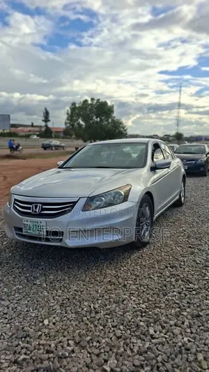 Honda Accord 2012 Silver