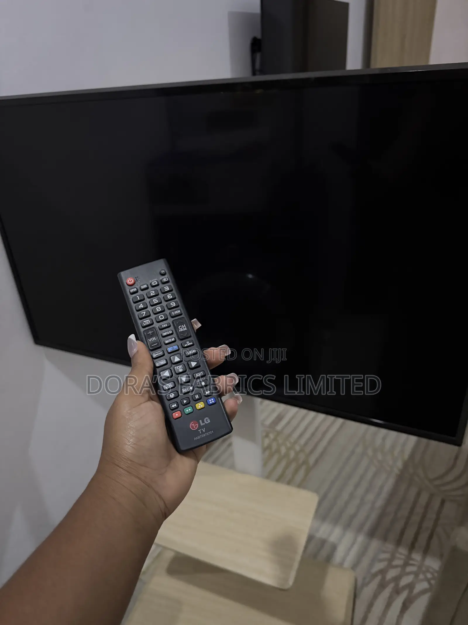 LG 43” Smart TV With Mobile Stand