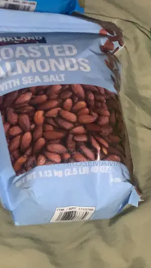 Kirkland Nuts (Whole Cashews)