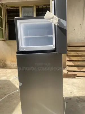 Hisense REF172DR 124L Space-Saving Fridge
