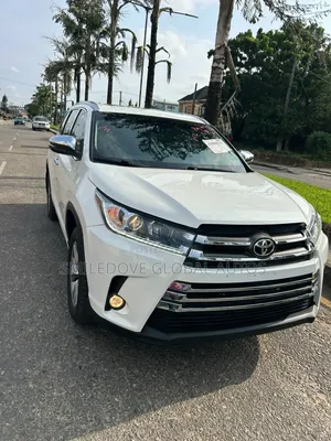 Toyota Highlander XLE V6 4x2 (3.5L 6cyl 6A) 2016 White