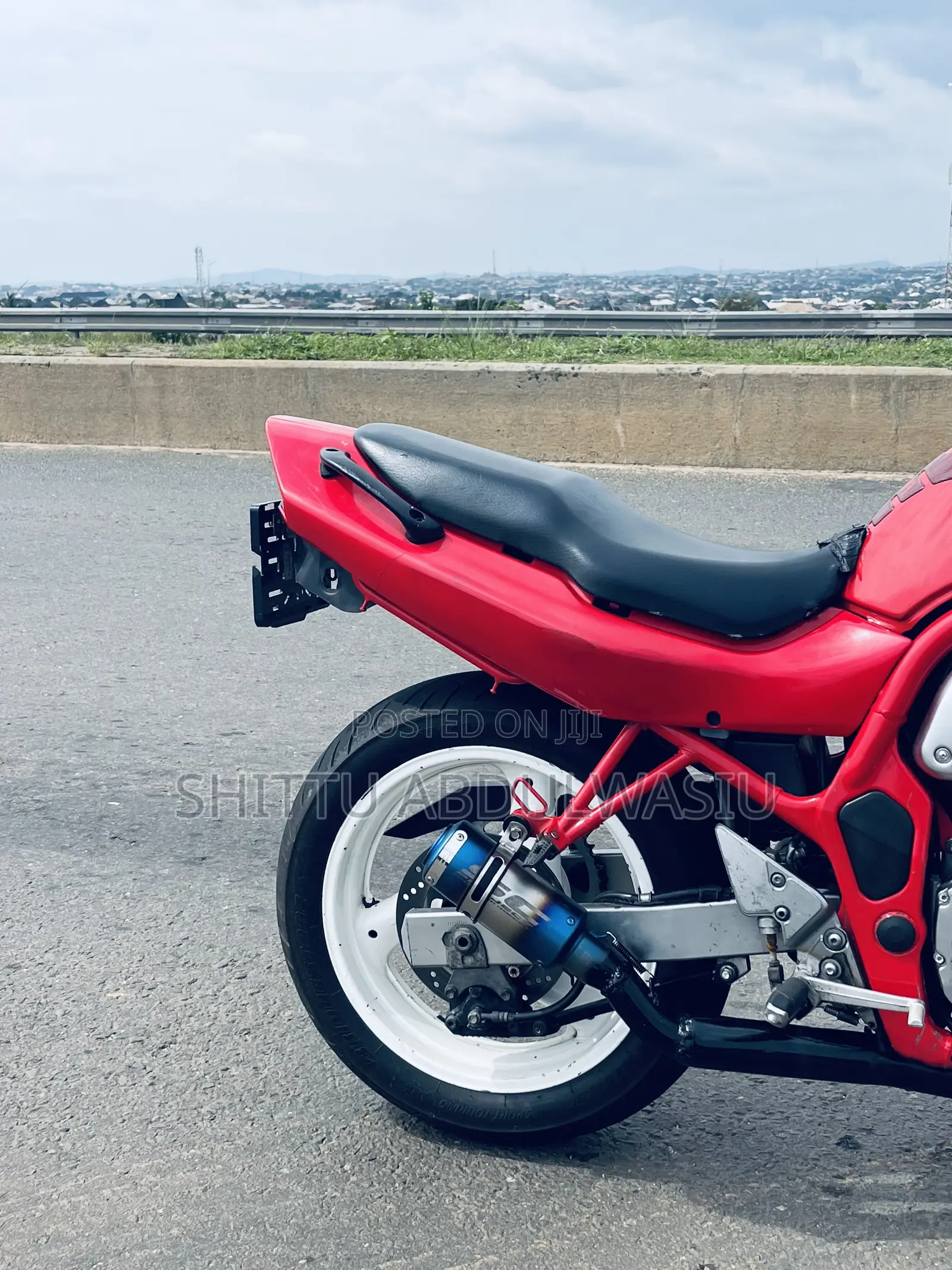 Suzuki Bandit 2004 Red