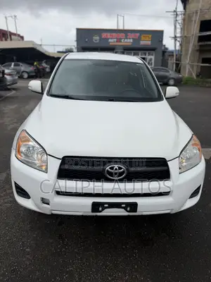Toyota RAV4 2.5 2012 White
