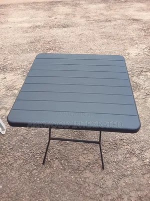 Metal Leg Foldable Wave Plastic Table Square