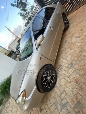 Toyota Camry XLE 4dr Sedan (2.4L 4cyl 4A) 2002 Gold
