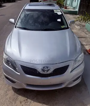 Toyota Camry 2011 Silver