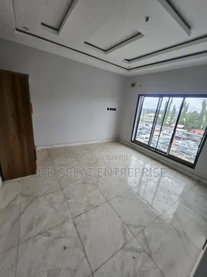 4bdrm Townhouse / Terrace in Private, Gaduwa for rent
