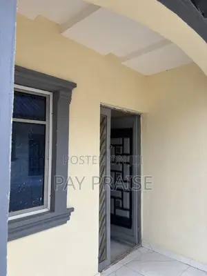 Mini Flat in Adamo for rent