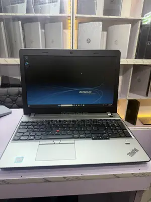 Laptop Lenovo ThinkPad E570 8GB Intel Core i5 SSD 256GB