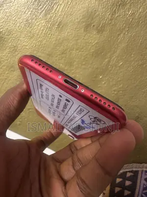 New Apple iPhone SE 64 GB Red