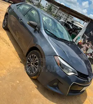 Toyota Corolla LE Premium 4dr Sedan (1.8L 4cyl CVT) 2014 Gray
