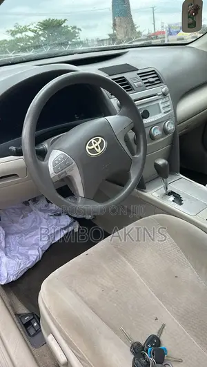 Toyota Camry SE V6 4dr Sedan (3.5L 6cyl 6A) 2011 Black