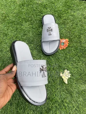 Footwear/Slides