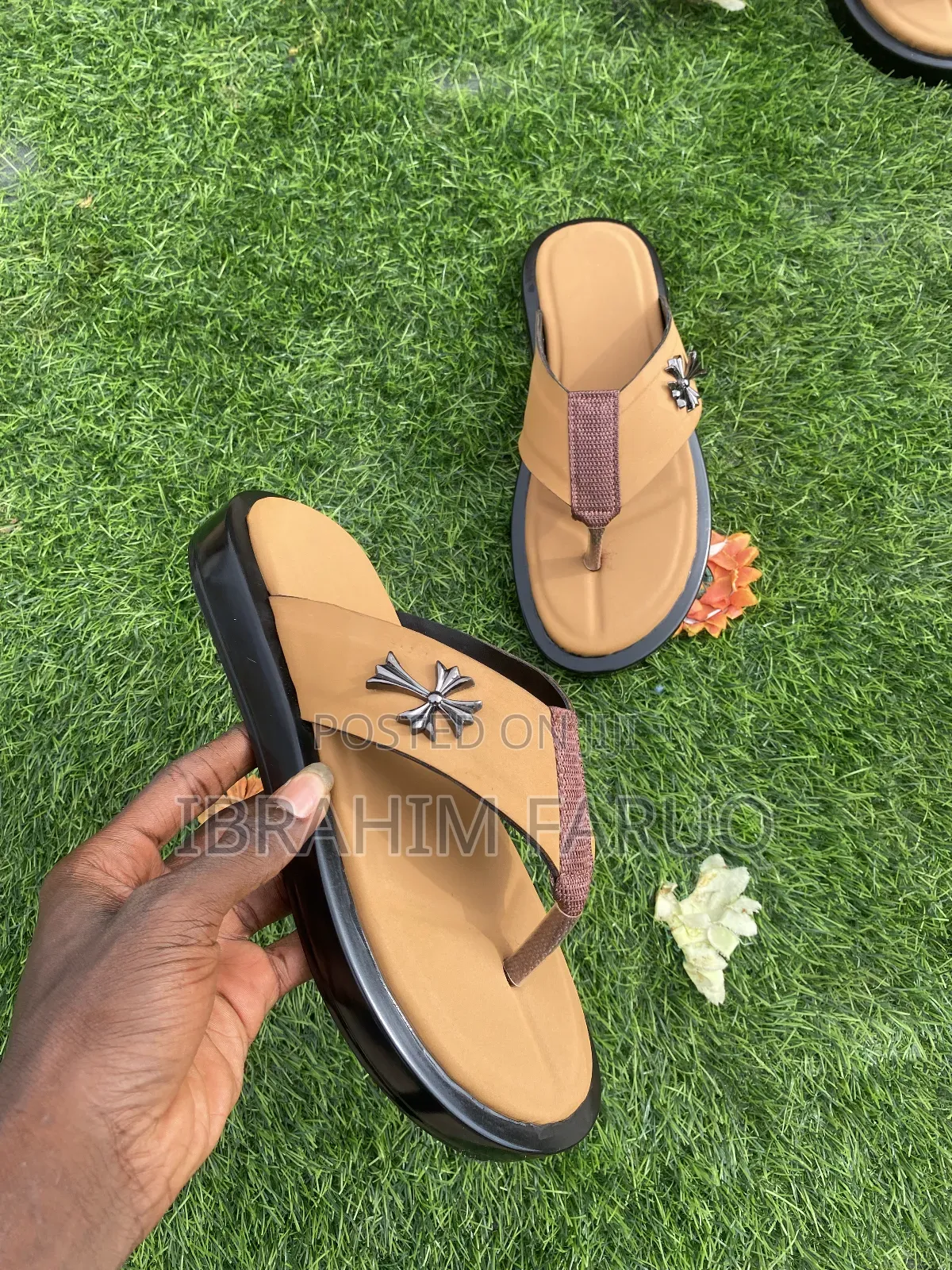 Footwear/Slides