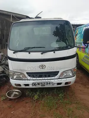 Imported Direct Tokunbo Toyota Dyna 150 and 200 for Sale