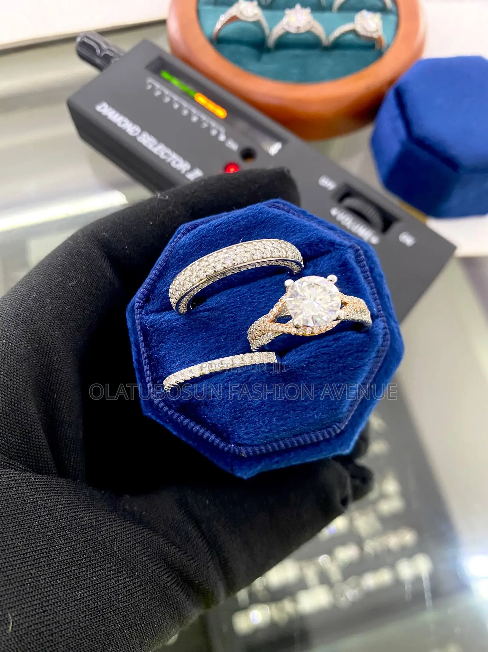VVS Moissanite Diamond Ring