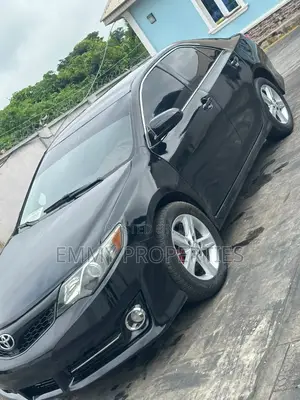 Toyota Camry SE 4dr Sedan (2.5L 4cyl 6A) 2013 Black