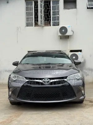 Toyota Camry SE 4dr Sedan (2.5L 4cyl 6A) 2015 Gray