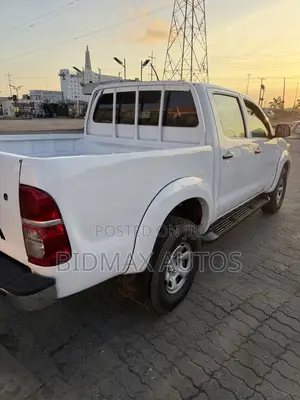 Toyota Hilux 2.0 VVT-i 2012 White