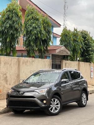 Toyota RAV4 Limited FWD (2.5L 4cyl 6A) 2016 Gray