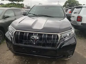 Toyota Land Cruiser Prado 2023 Black