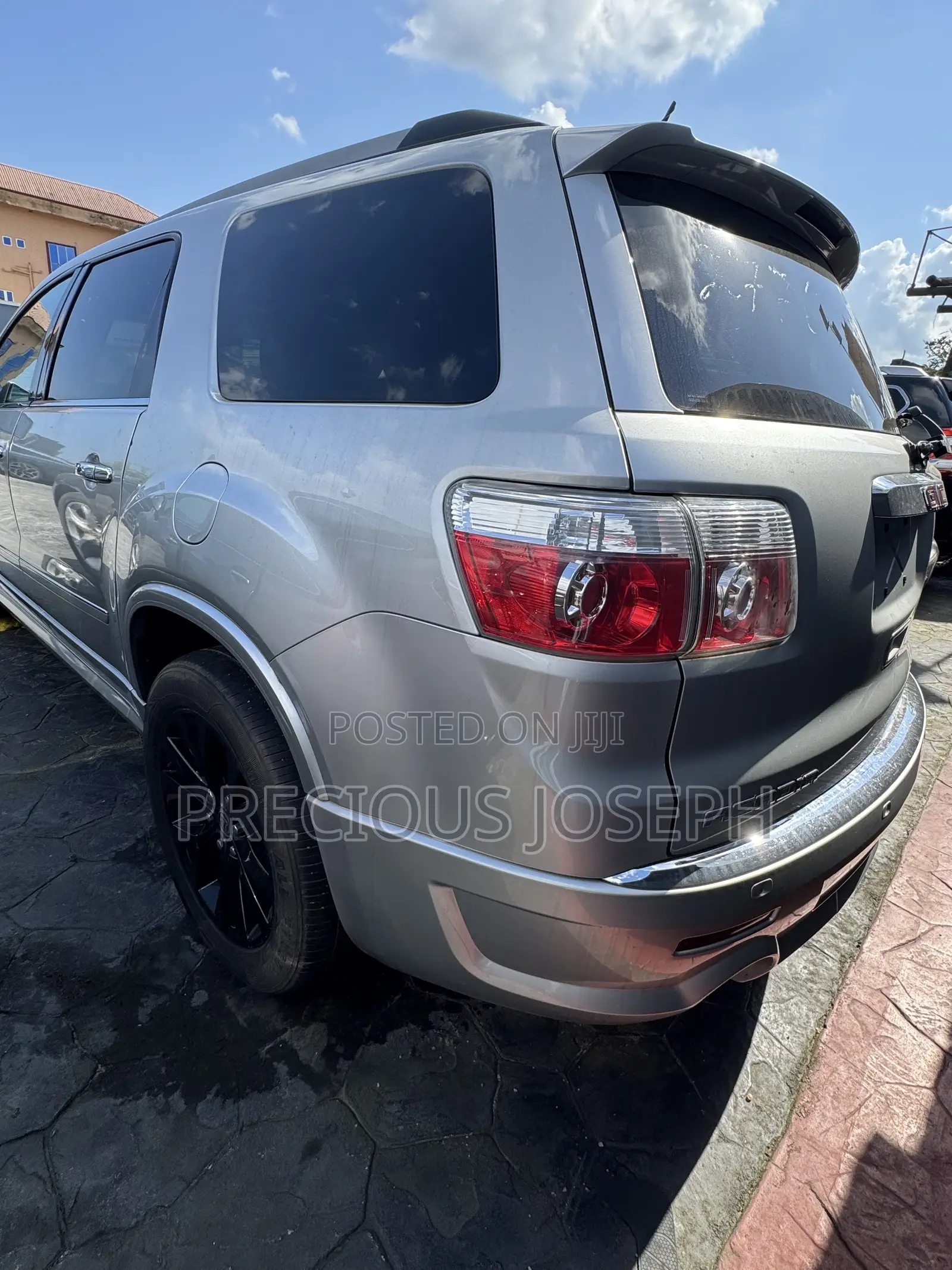 GMC Acadia 2012 Silver