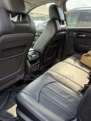 GMC Acadia 2012 Silver